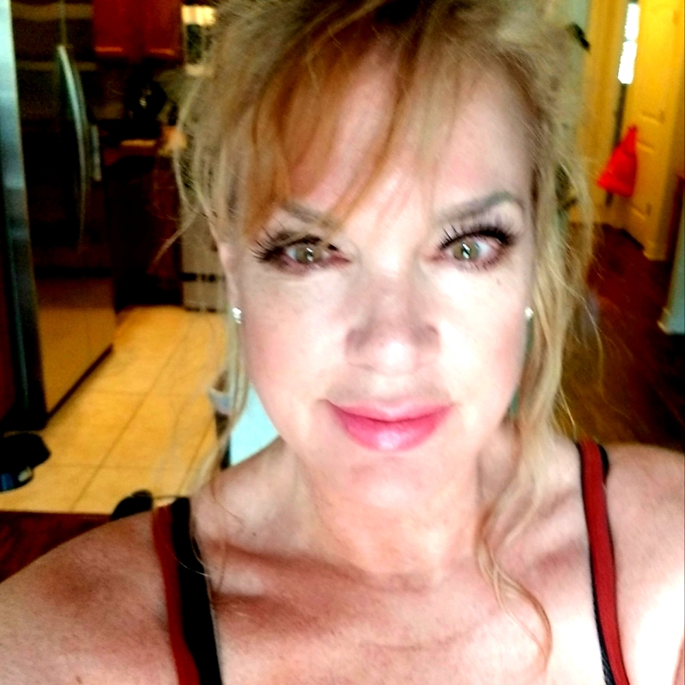 Meet your Posher, Lori